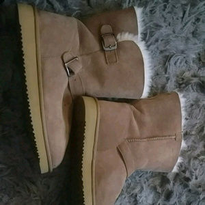 Womens Boots size 9
